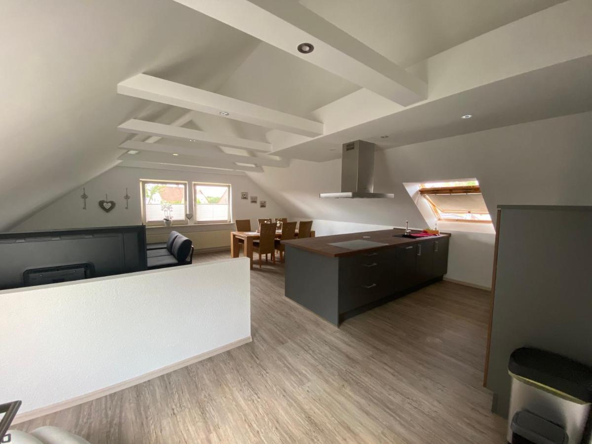 Traumhafte Dachgeschosswohnung Кёнигслуттер-ам-Эльм Экстерьер фото